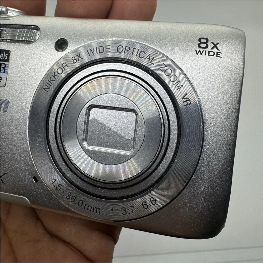 Nikon description battery